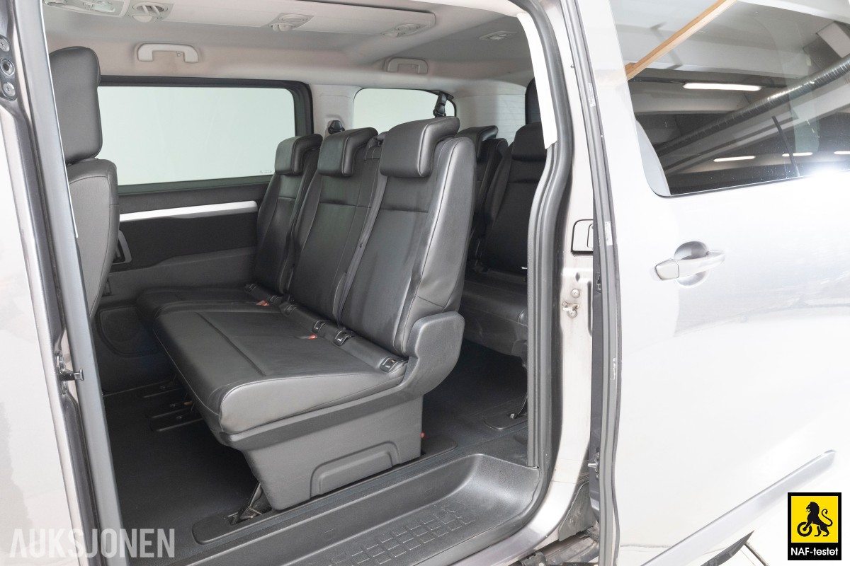 2017 Peugeot TRAVELLER 116HK HDI 9-SETER HENGERFESTE ADAPTIV CRUISE KAMERA KUNSTSKINN