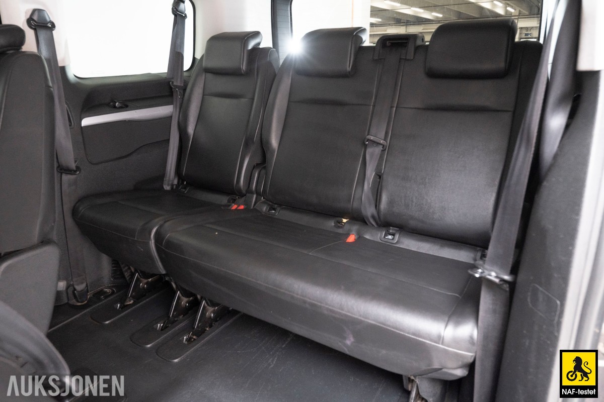 2017 Peugeot TRAVELLER 116HK HDI 9-SETER HENGERFESTE ADAPTIV CRUISE KAMERA KUNSTSKINN