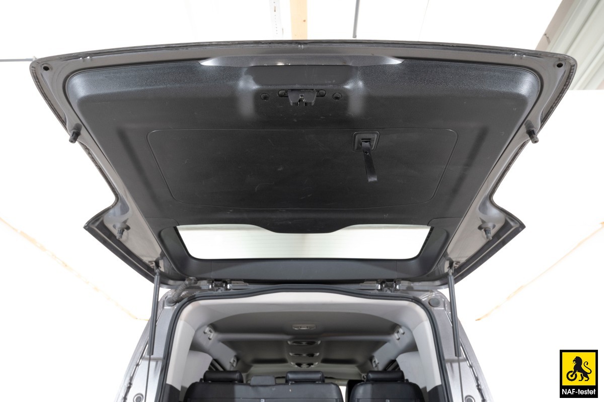 2017 Peugeot TRAVELLER 116HK HDI 9-SETER HENGERFESTE ADAPTIV CRUISE KAMERA KUNSTSKINN