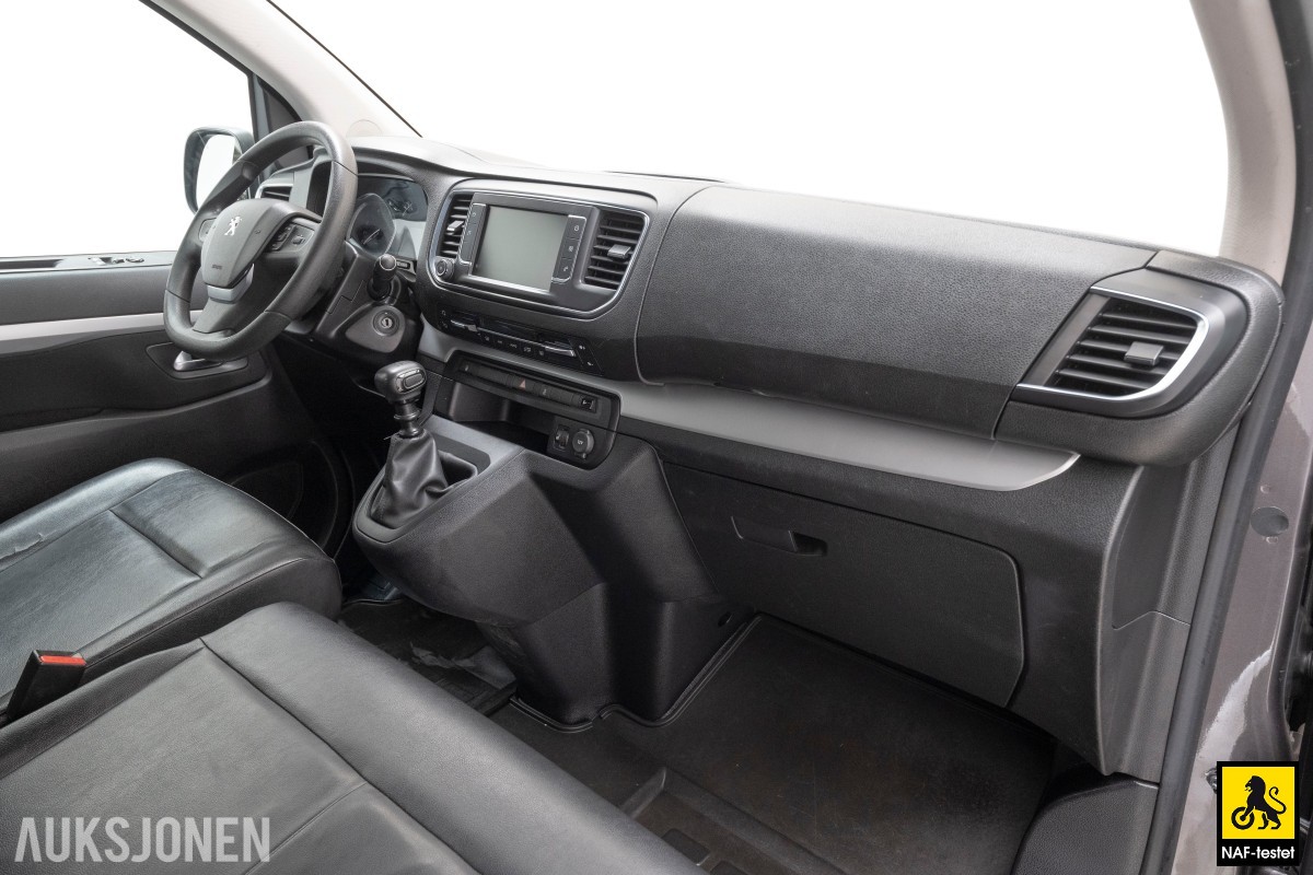 2017 Peugeot TRAVELLER 116HK HDI 9-SETER HENGERFESTE ADAPTIV CRUISE KAMERA KUNSTSKINN