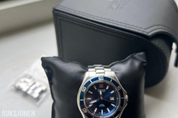 2018 Swiss Military Hanowa Nautila Lady