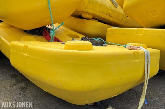 20 stk bøyer på 1500 liter