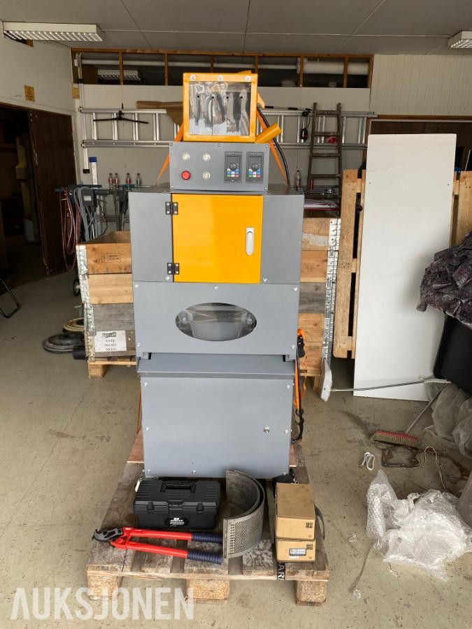 2024 lite brukt Kobbergranulator - mva fri
