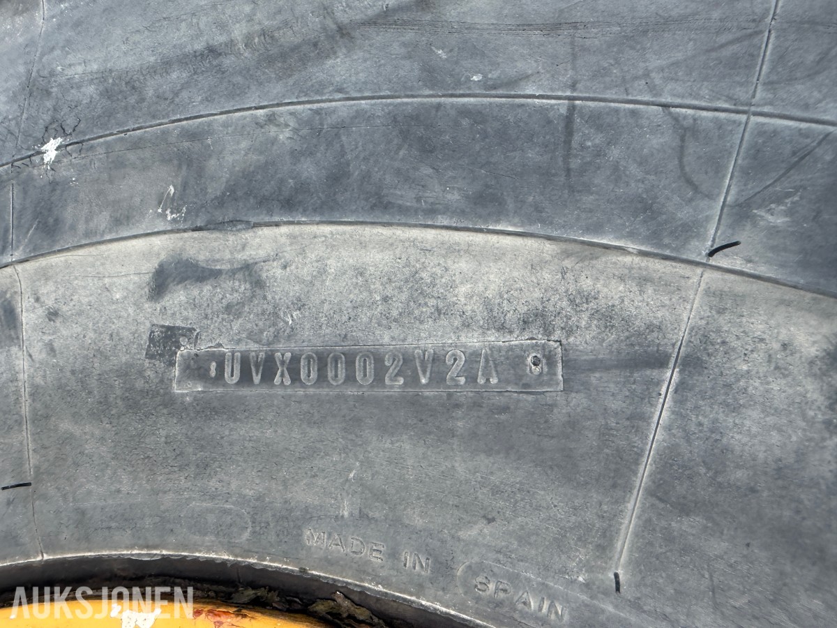 4 stk. Michelin 750/65 R25 hjullasterdekk m/felg – Volvo L120