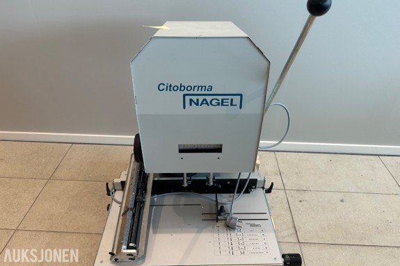 Nagel Citoborma 290 B 2-spindlet papirboremaskin med FlexoDrill skyvebord