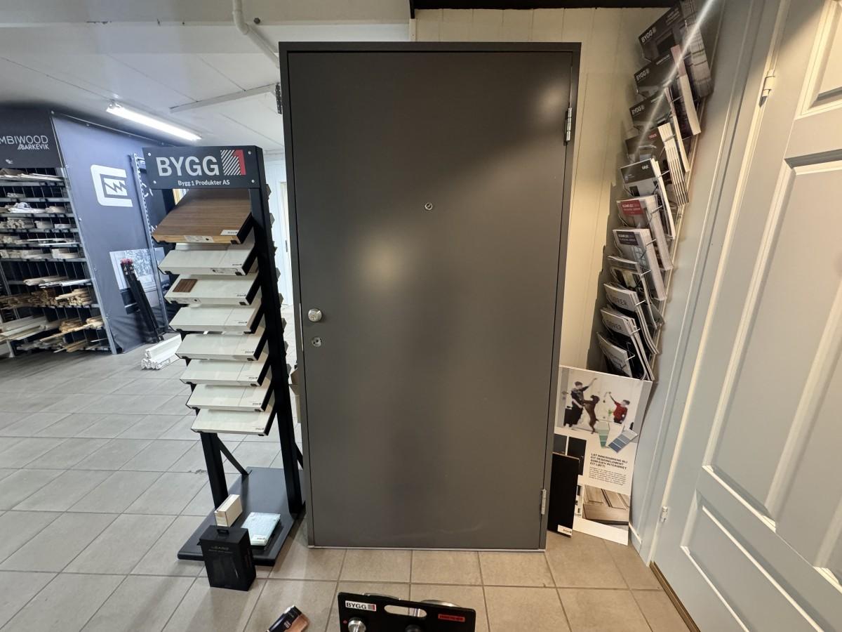 NY Swedoor Advance-Line ytterdør grå - 110x210