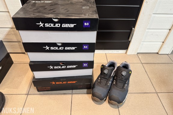 NYTT - 5 par Solid Gear vernesko str 46 - 3x Revolution 2 GTX + 2x Vapor 3 Explore