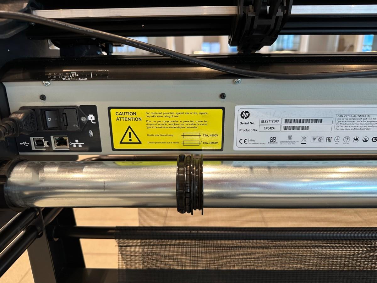 2017 HP Latex 54 Basic Cutter 1NC42A - 137 cm skjæreplotter