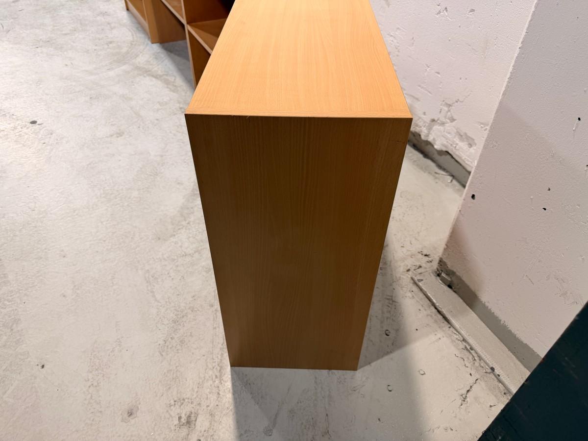 4 stk hyller/reoler i tre