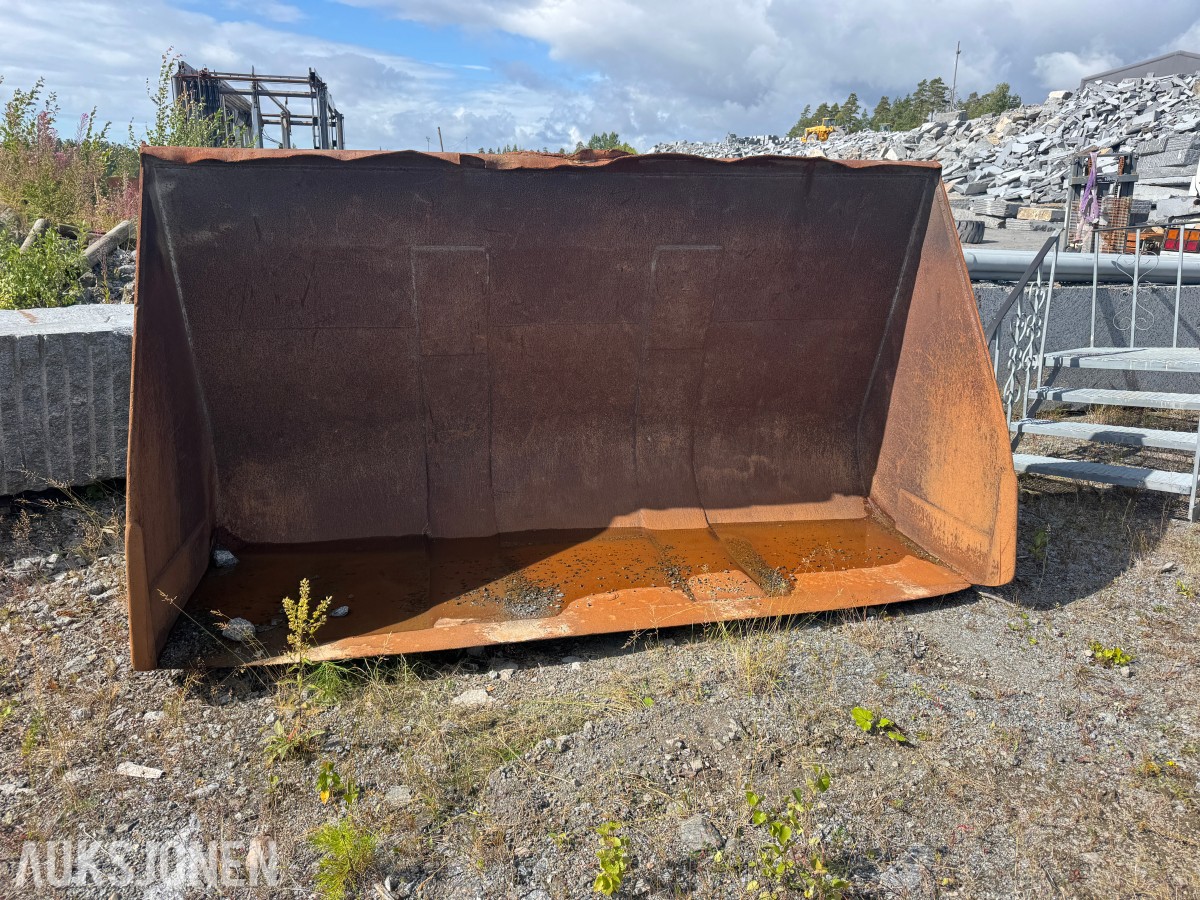 Stor hjullasterskuffe / lasteskuffe – ca. 325 cm bredde