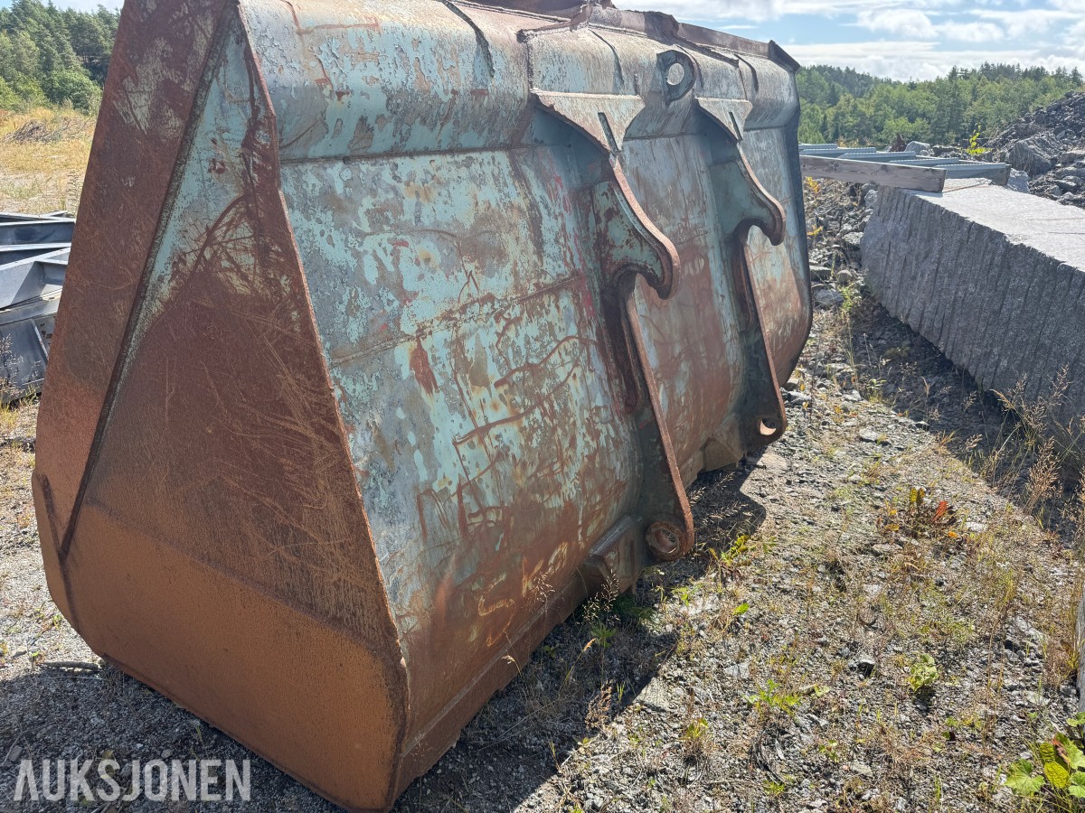 Stor hjullasterskuffe / lasteskuffe – ca. 325 cm bredde
