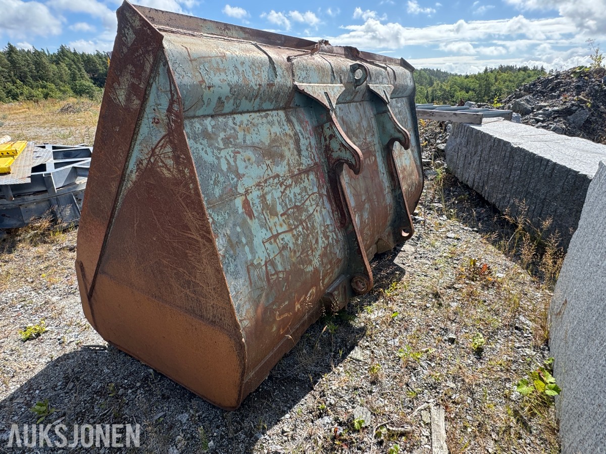 Stor hjullasterskuffe / lasteskuffe – ca. 325 cm bredde
