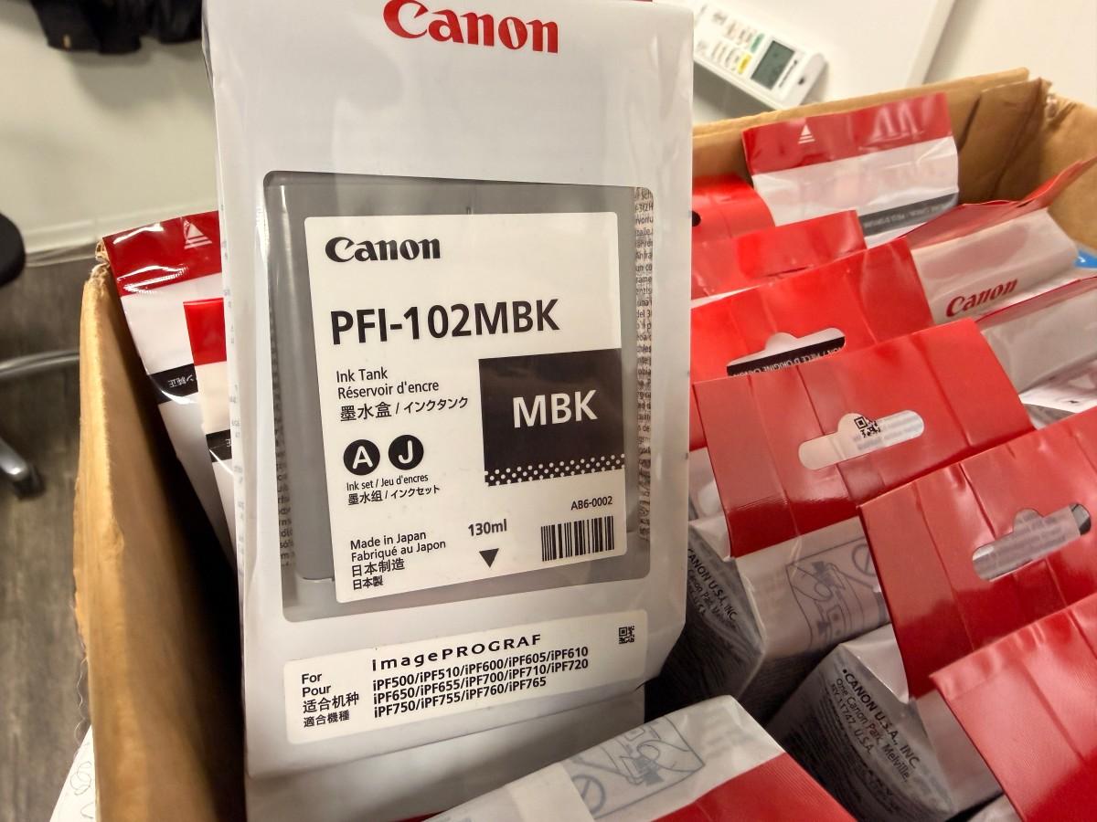 Canon PFI-102 og PFI-104 blekkpatroner 130 ml til imagePROGRAF