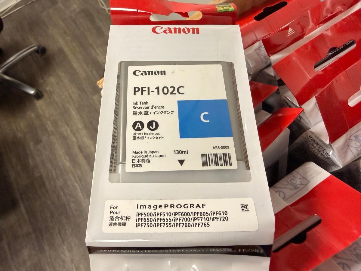Canon PFI-102 og PFI-104 blekkpatroner 130 ml til imagePROGRAF