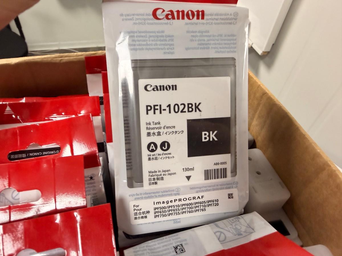 Canon PFI-102 og PFI-104 blekkpatroner 130 ml til imagePROGRAF