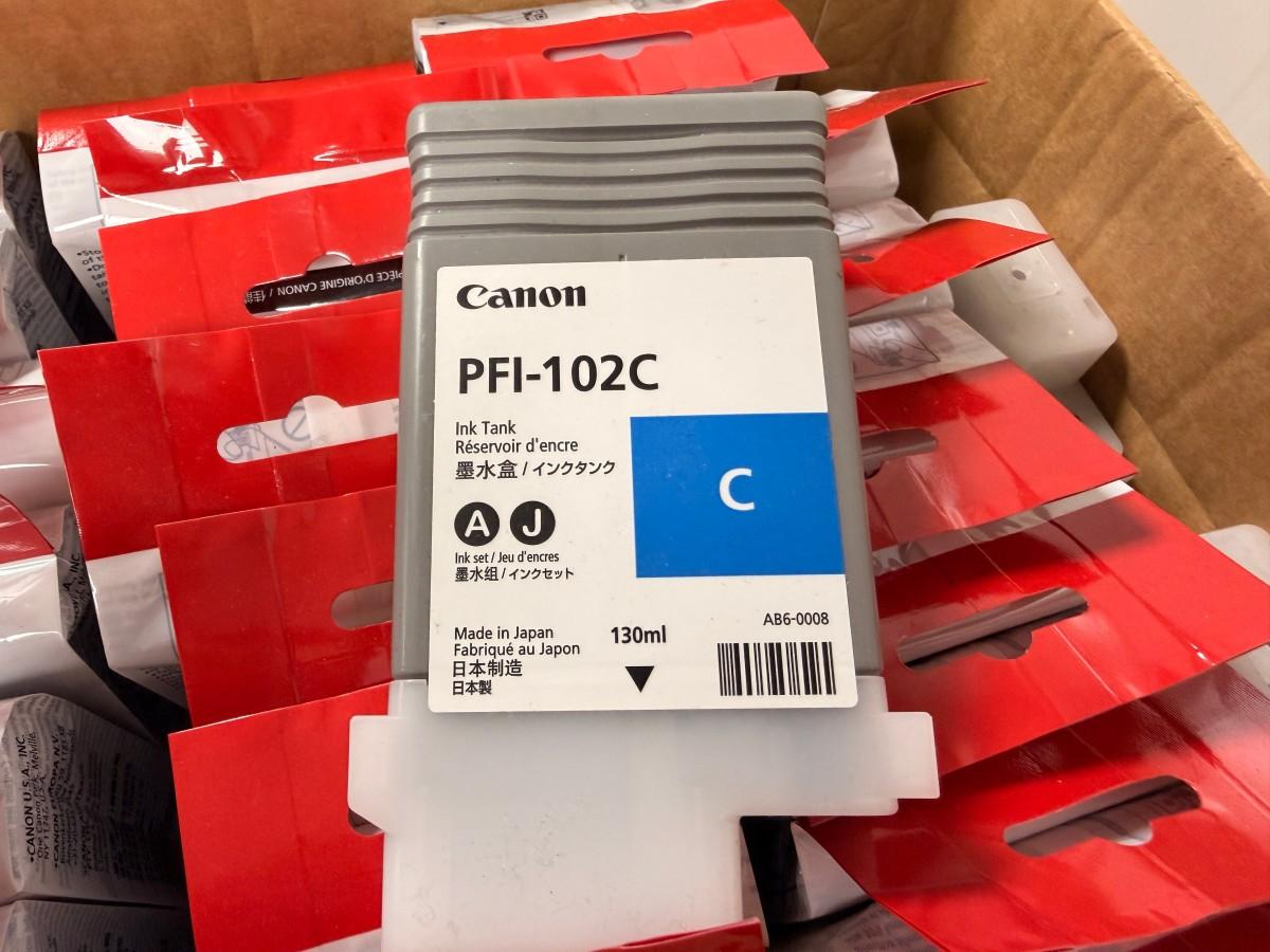 Canon PFI-102 og PFI-104 blekkpatroner 130 ml til imagePROGRAF