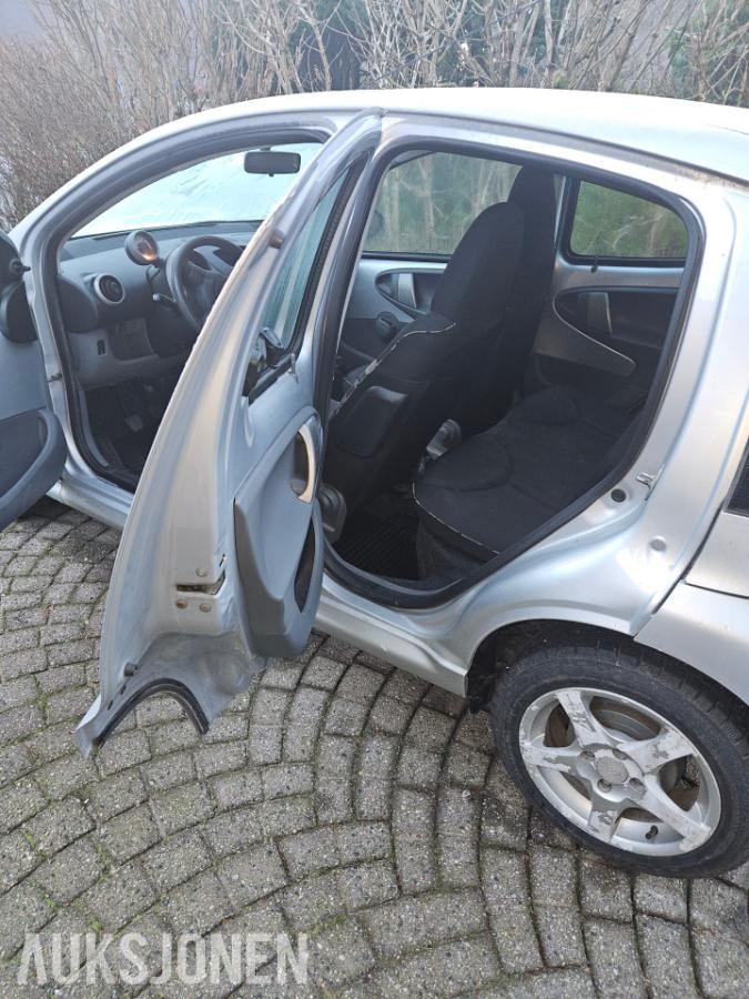 2010 Citroen C1 1.0 68hk eu ok 12.2027 manuell 168000km