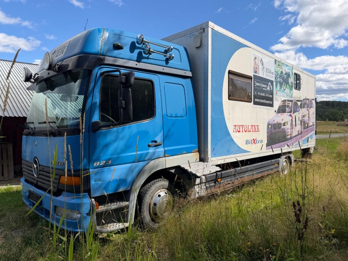 2000 Mercedes-Benz Atego 823 - skapbil