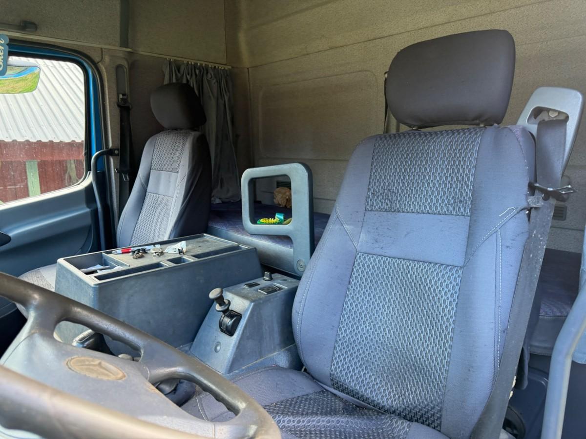 2000 Mercedes-Benz Atego 823 - skapbil