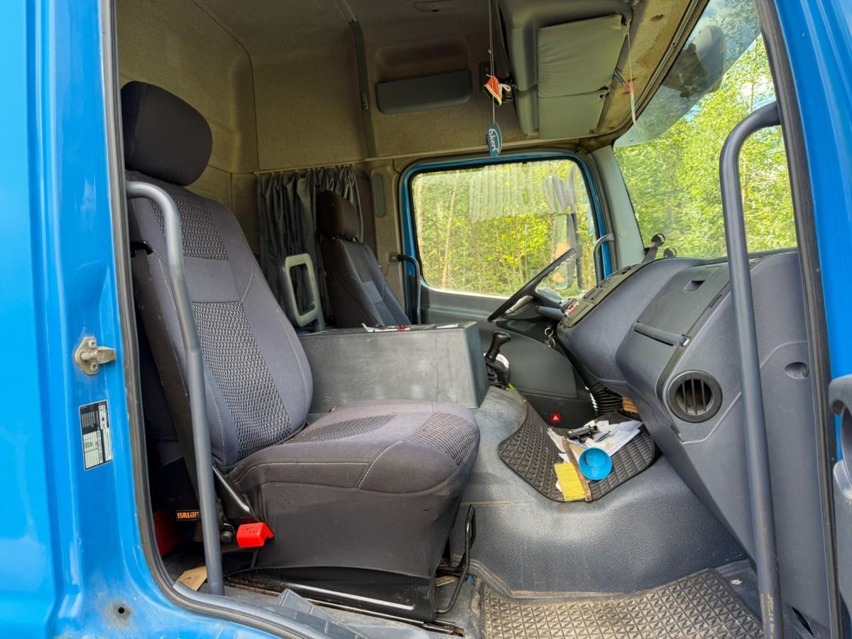 2000 Mercedes-Benz Atego 823 - skapbil
