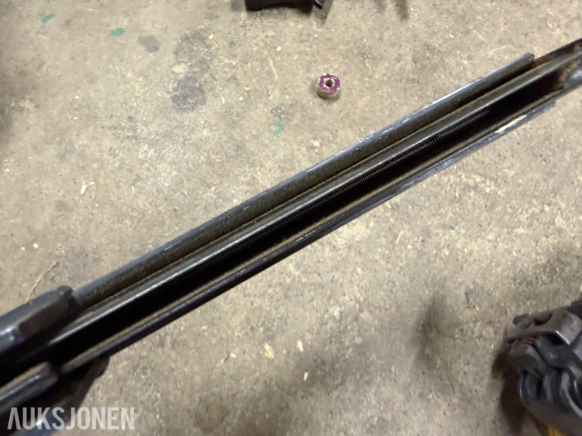 Esseve kompressor, Basso spikerpistoler m/m ++
