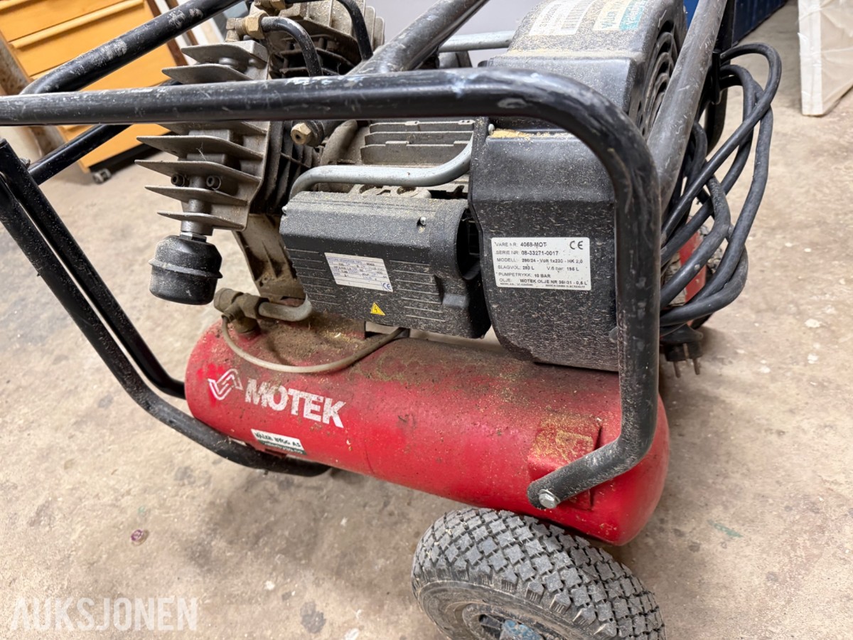 Motek kompressor m/ Bostich spikerpistoler
