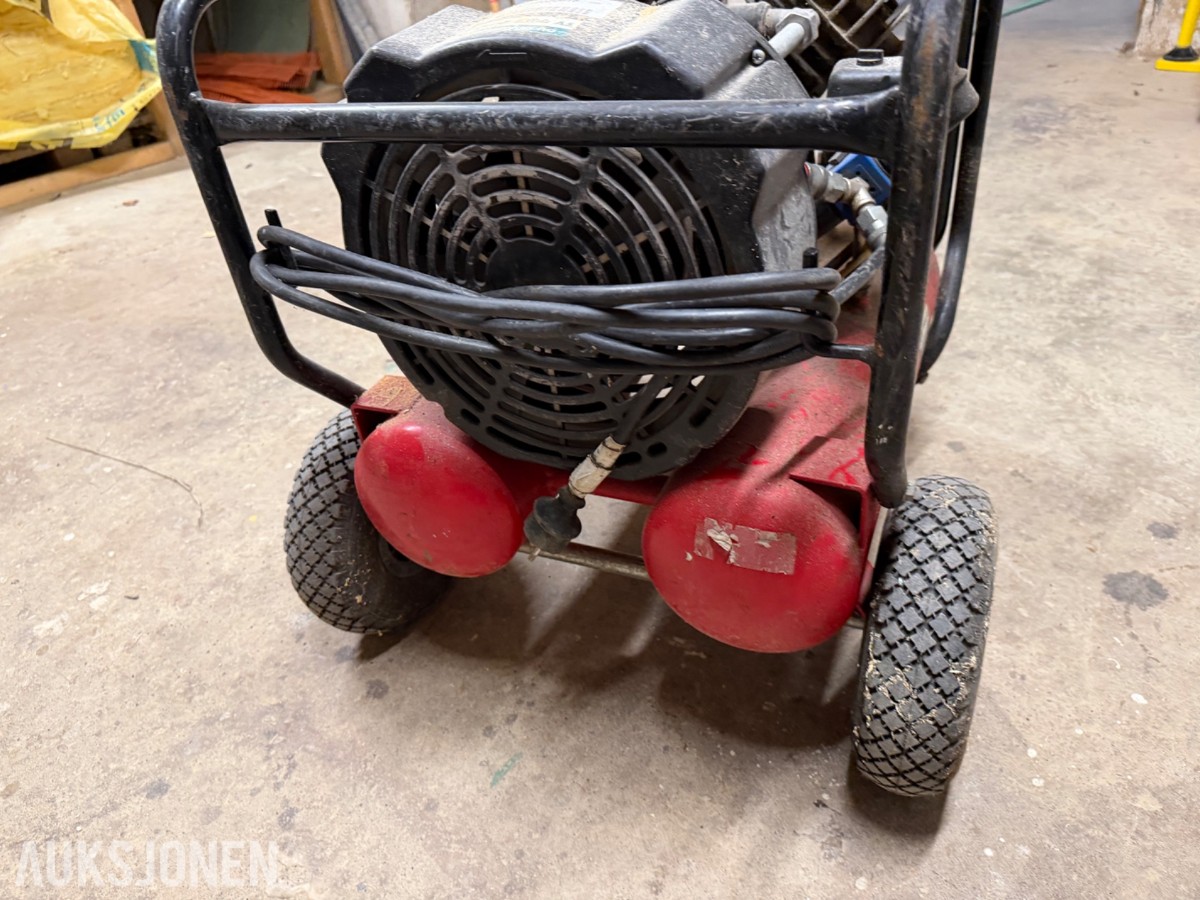 Motek kompressor m/ Bostich spikerpistoler
