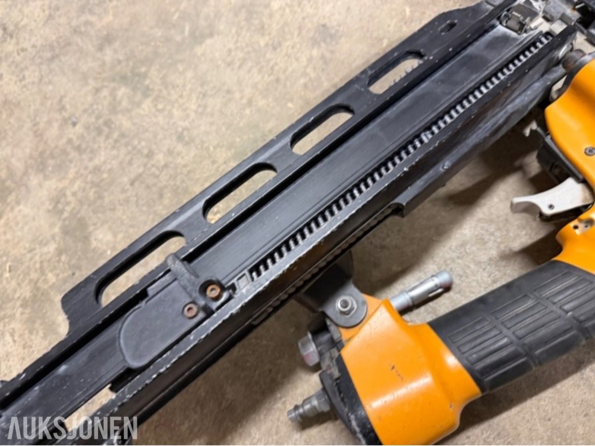 Motek kompressor m/ Bostich spikerpistoler