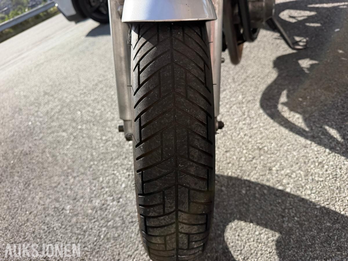 1998 Kawasaki ER 5 - TUNG MC - FØRSTEGANGS SYKKEL