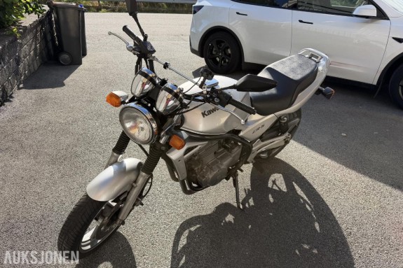 1998 Kawasaki ER 5 - TUNG MC - FØRSTEGANGS SYKKEL