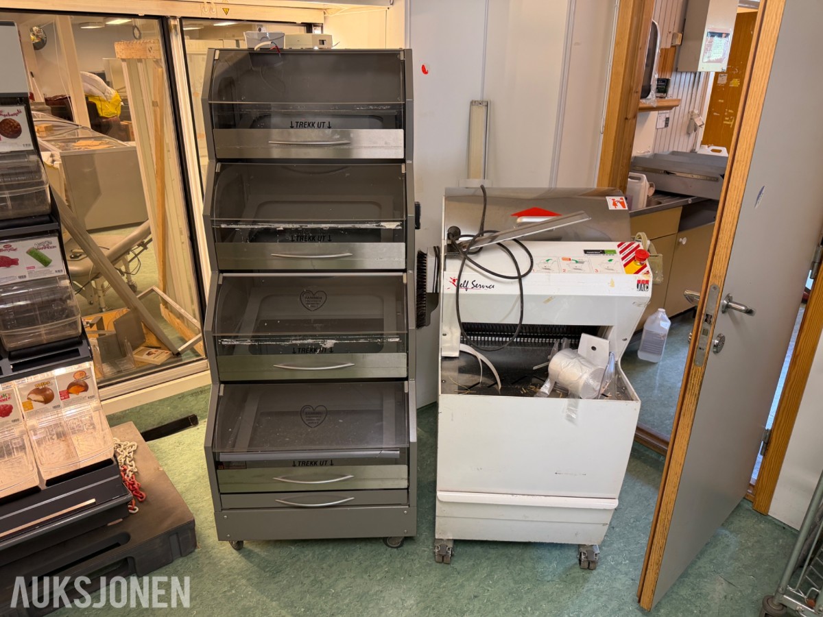 JAC brødskjæremaskin med brødreol 