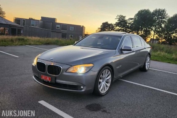 2012 BMW 760 Li V12 Bi-turbo – 180 000 km