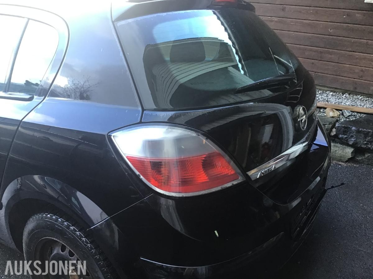 2007 Opel Astra 1.8 Bensin 140hk sport automat