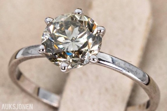 2026 Diamant ring med en 1,71 karat  Naturlig diamant