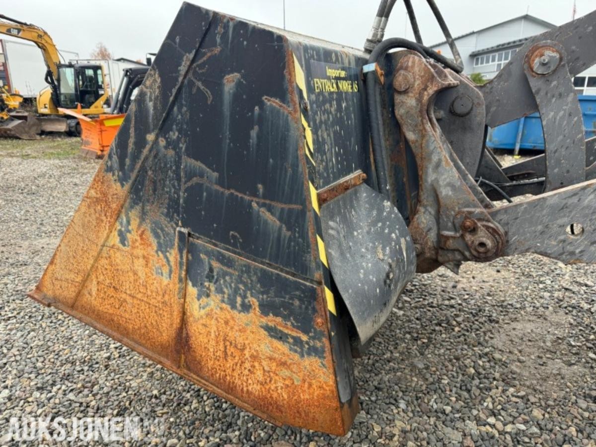Kils Maskin sandstrøer 2800 liter – 240 cm arbeidsbredde