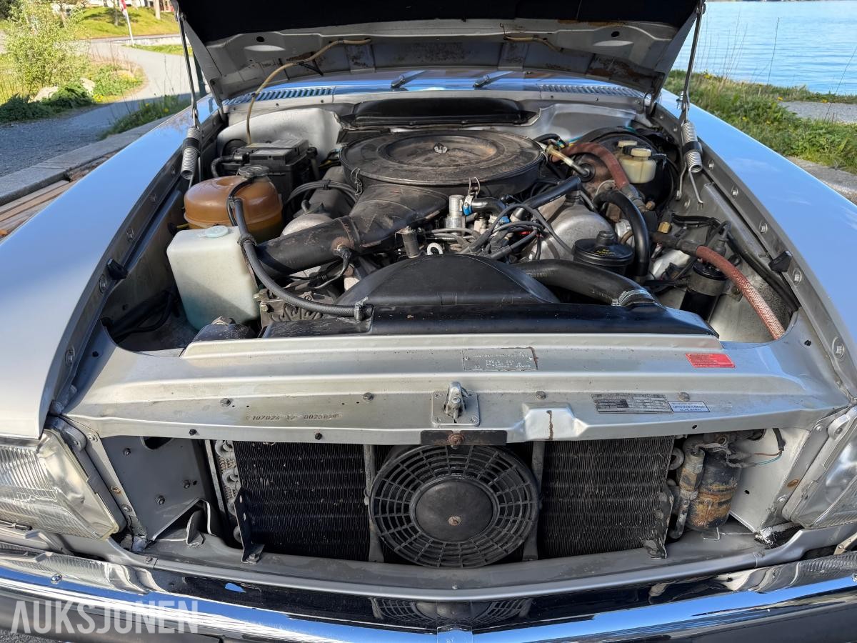 1973 Mercedes-Benz 450 SLC 4.5 V8 224hk AUTOMAT SKINNINTERIØR 135000km