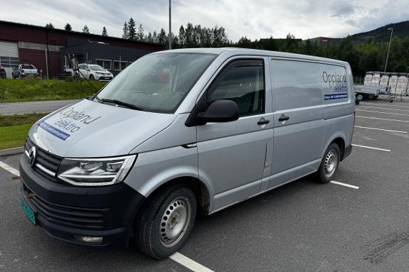 2016 Volkswagen Transporter 2,0 TDI 150 HK 4MOTION KORT HENGERFESTE ACC DOBBELTGULV VARMER LED 