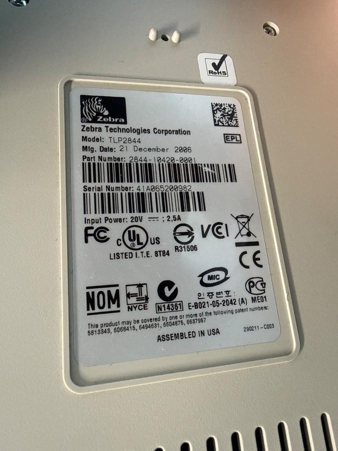 Zebra TLP2844 etikettprinter og Epson TM-T88V kvitteringsprinter