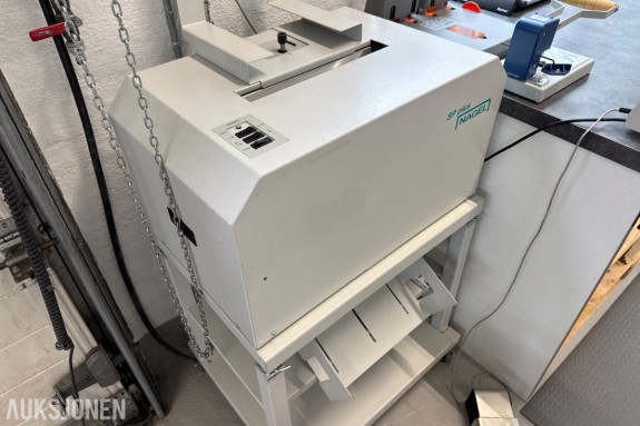 Nagel SP Plus Offline Square Press – brosjyrepresse
