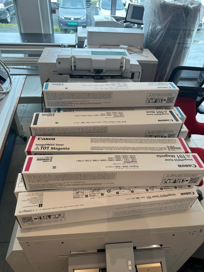 Canon imagePRESS produksjonssystem F163000 med etterbehandling