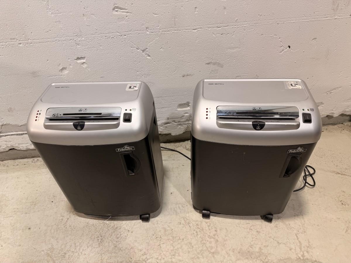 2 stk Fellowes Powershred SB-87Cs makuleringsmaskiner