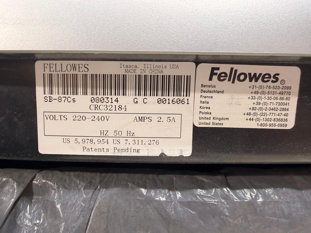 2 stk Fellowes Powershred SB-87Cs makuleringsmaskiner