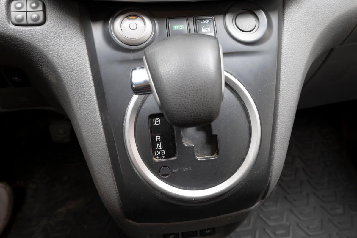 2020 Nissan e-NV200 40 KWH 7-SETER NAVI KAMERA VARMER
