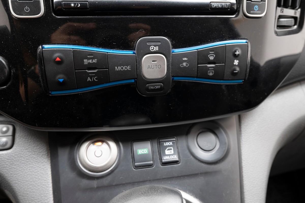 2020 Nissan e-NV200 40 KWH 7-SETER NAVI KAMERA VARMER