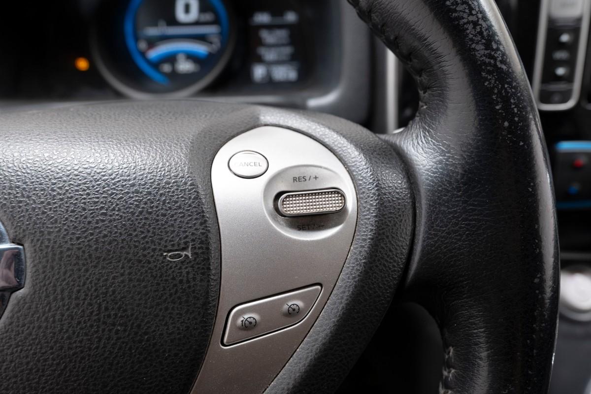 2020 Nissan e-NV200 40 KWH 7-SETER NAVI KAMERA VARMER