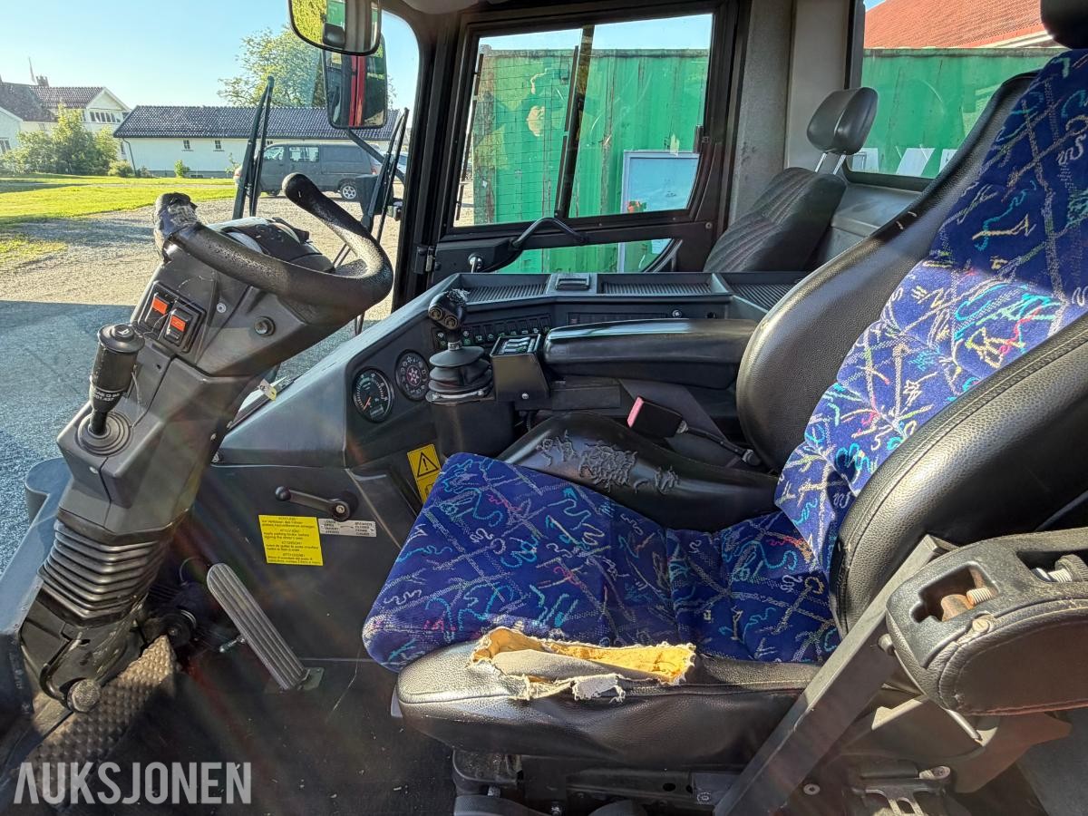 Kässbohrer PistenBully PBU 200, årsmodell 2000, beltegående snø-/terrengmaskin