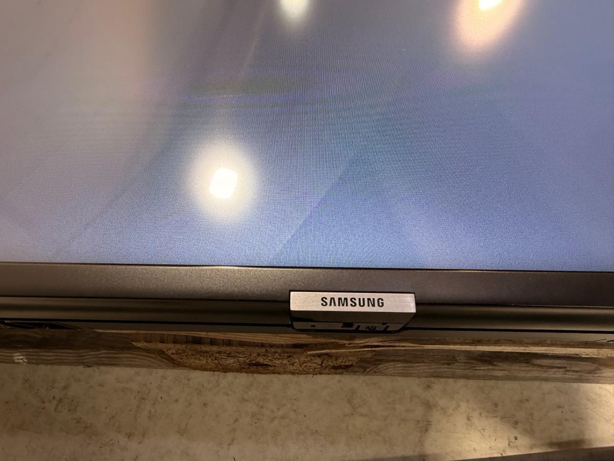 2019 Samsung 58 tommer RU7105 4K UHD Smart-TV – UE58RU7105K