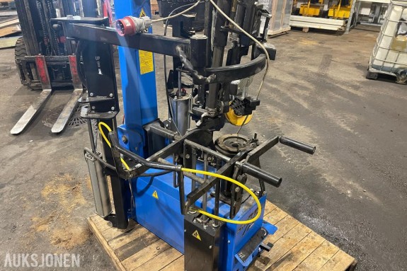 2011 Giuliano Crossage dekkomleggingsmaskin 400 V