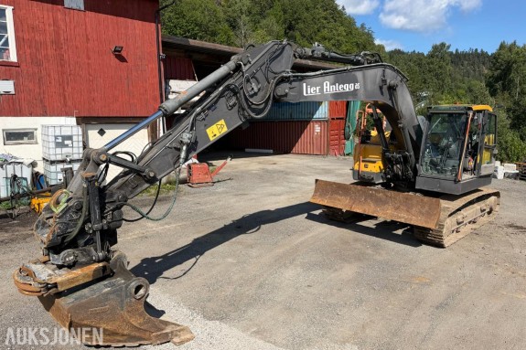 2018 Volvo ECR235EL Gravemaskin med 3 skuffer - Tiltrotator - 7146 timer