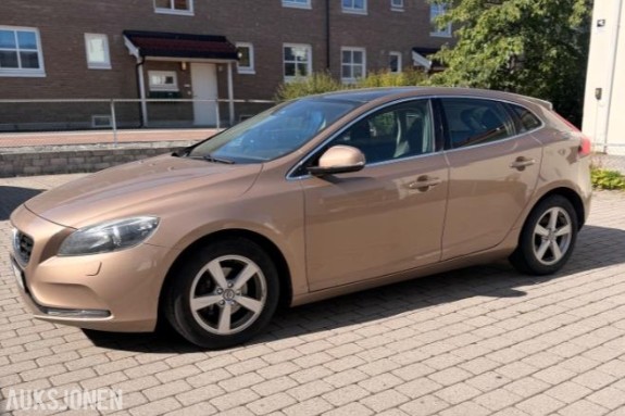 2014 Volvo V40 1.6 114hk Hengerfeste S+V Dekk